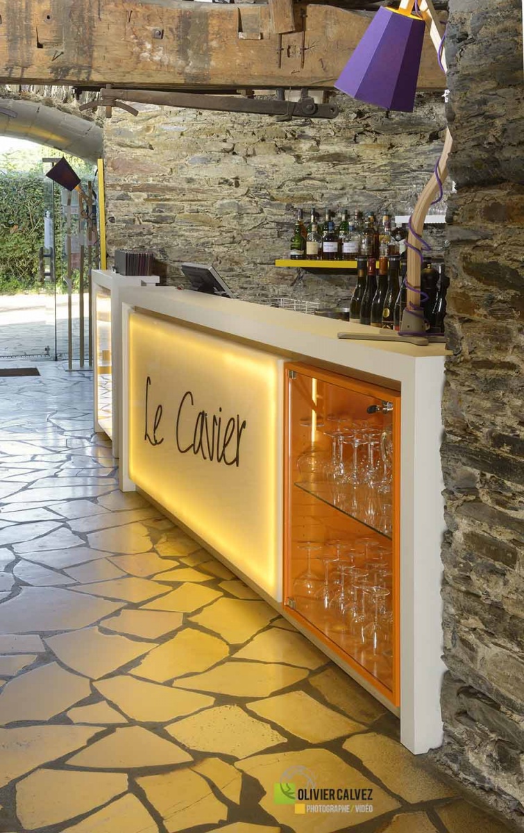 STUDIO SD -HOTEL RESTAURANT LE CAVIER